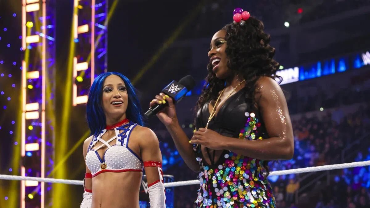 Sasha Banks and Naomi