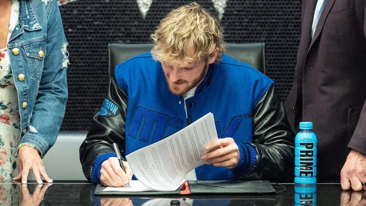 Logan Paul WWE contract