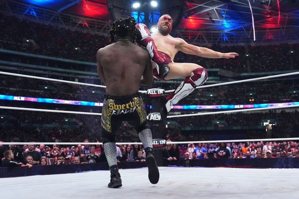 Bryan Danielson vs Swerve Strickland at AEW All In 2024