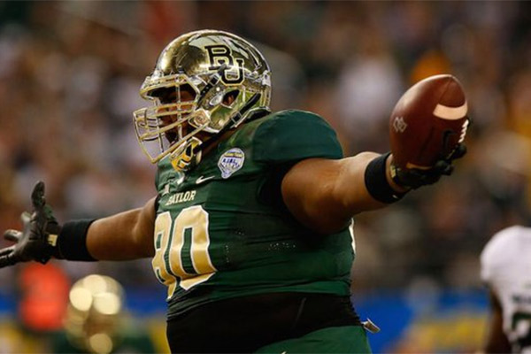 400-Pound College Football Player Wants To Join WWE After His NFL Career