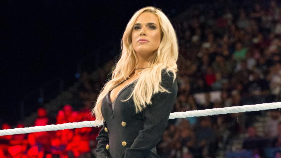 Lana Wants in on The SmackDown Live Women’s MITB Ladder Match