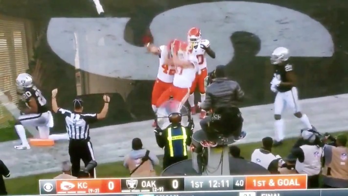 NFL Star Celebrates Touchdown With Stone Cold Stunner (Video)