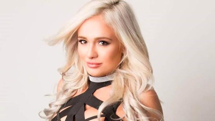 Scarlett Bordeaux