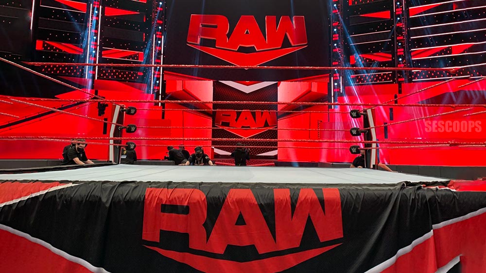 WWE RAW