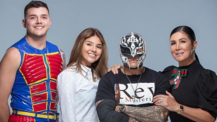 Rey Mysterio’s Daughter Aalyah Considering Wrestling Career