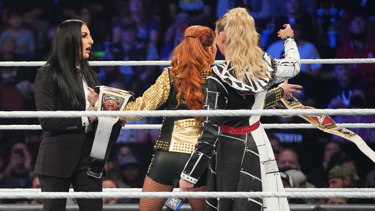 Charlotte Flair and Becky Lynch both went off script during SmackDown