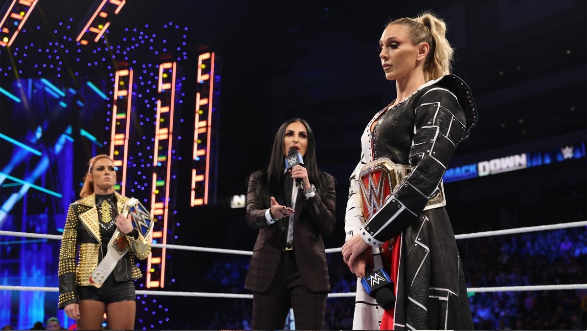 Charlotte Flair and Becky Lynch had heated confrontation after SmackDown