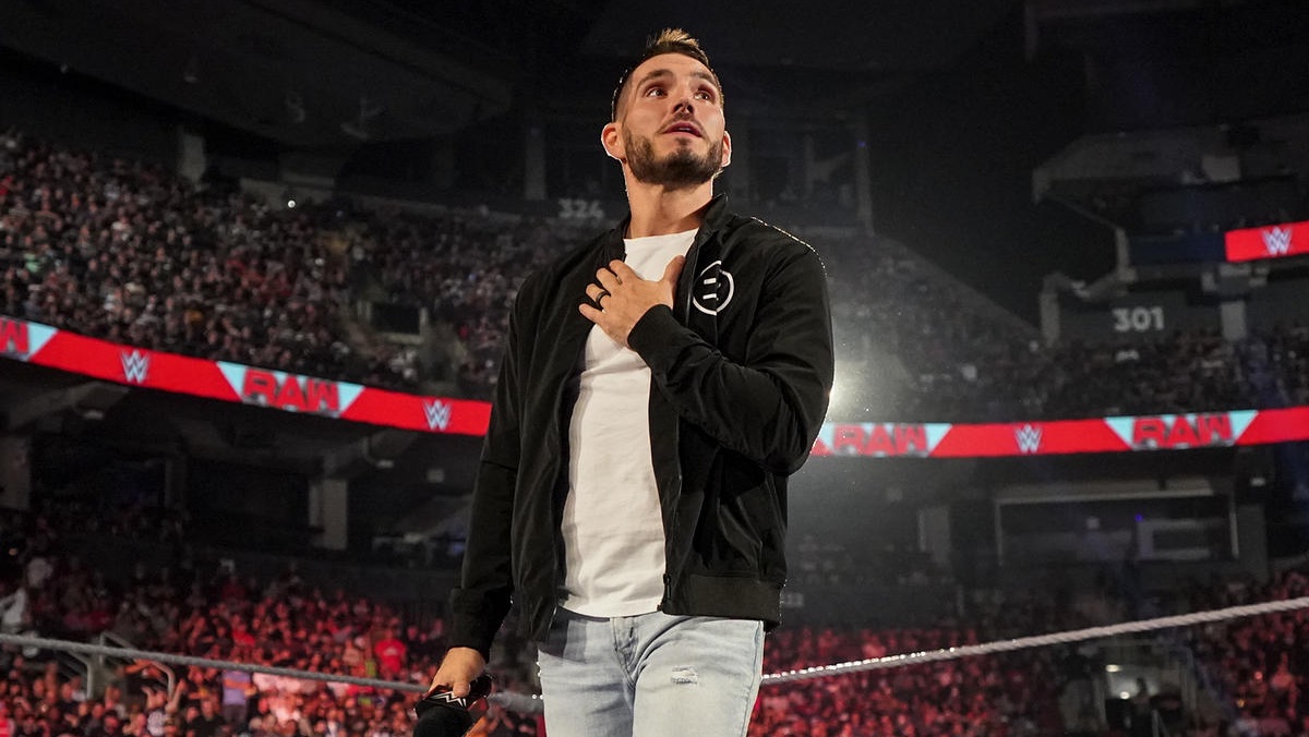 Johnny Gargano Shows Off Incredible Body Transformation