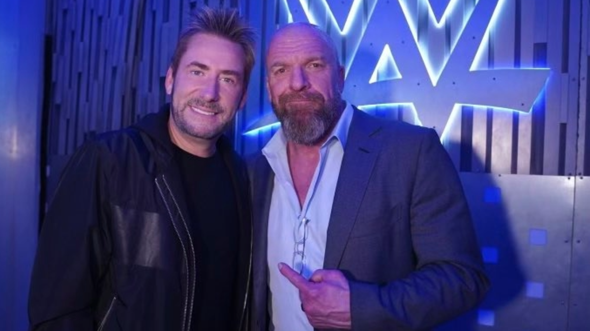 Look At This Photograph! Nickelback’s Chad Kroeger At This Week’s WWE SmackDown